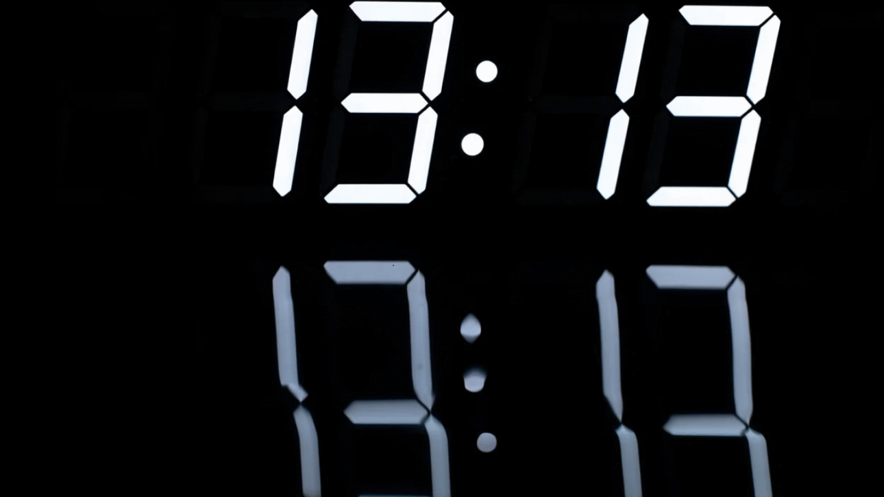 13h13   Signification de l’heure miroir, message spirituel et interprétation en numérologie